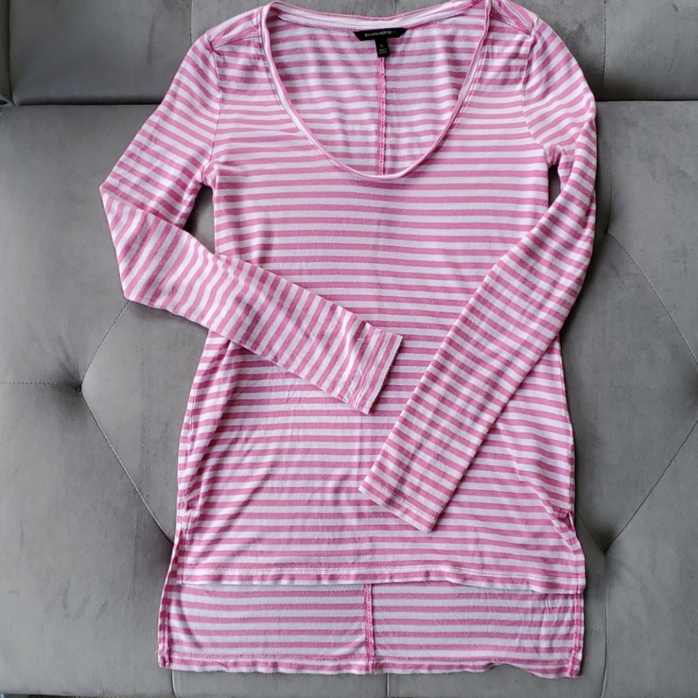 Long-sleeved Hi-low Tee NWOT Banana Republic